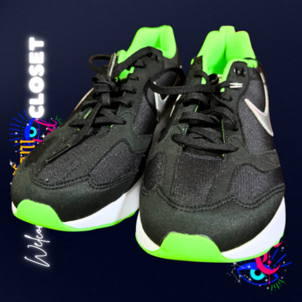 Nike Air Max Women’s Sneakers Black White Volt Green Size 6.5 NIB